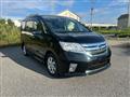 2013 Nissan Serena