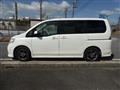 2006 Nissan Serena