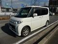 2011 Daihatsu Tanto