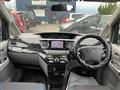 2004 Toyota Noah