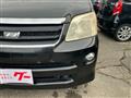 2004 Toyota Noah