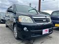 2004 Toyota Noah