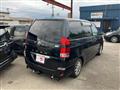2004 Toyota Noah