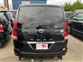 2004 Toyota Noah