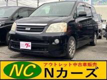 2004 Toyota Noah