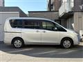 2013 Nissan Serena