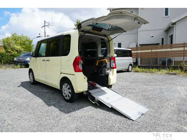 2015 Daihatsu Tanto