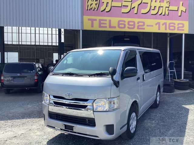 2015 Toyota Regiusace Van