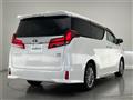 2023 Toyota Alphard Hybrid