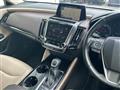 2018 Toyota Crown Hybrid