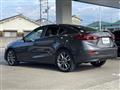 2017 Mazda Axela