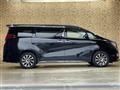 2018 Toyota Alphard Hybrid