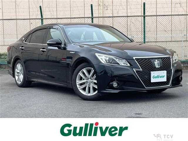 2013 Toyota Crown Hybrid