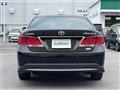 2013 Toyota Crown Hybrid