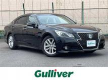 2013 Toyota Crown Hybrid