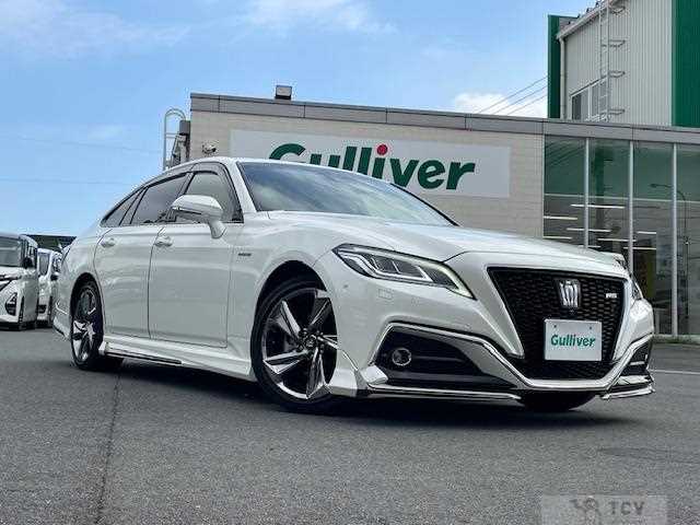 2019 Toyota Crown Hybrid