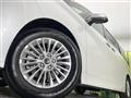 2025 Toyota Alphard Hybrid