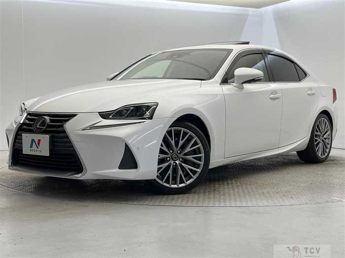 2017 Lexus IS