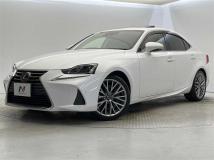 2017 Lexus IS