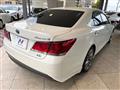 2013 Toyota Crown Hybrid