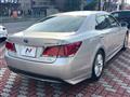 2014 Toyota Crown Hybrid
