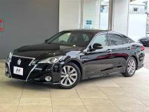 2015 Toyota Crown Hybrid