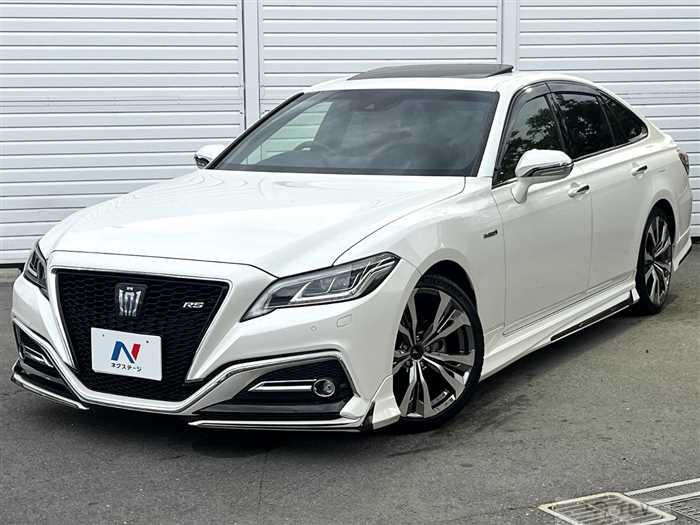 2019 Toyota Crown Hybrid