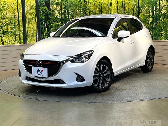 2016 Mazda Demio