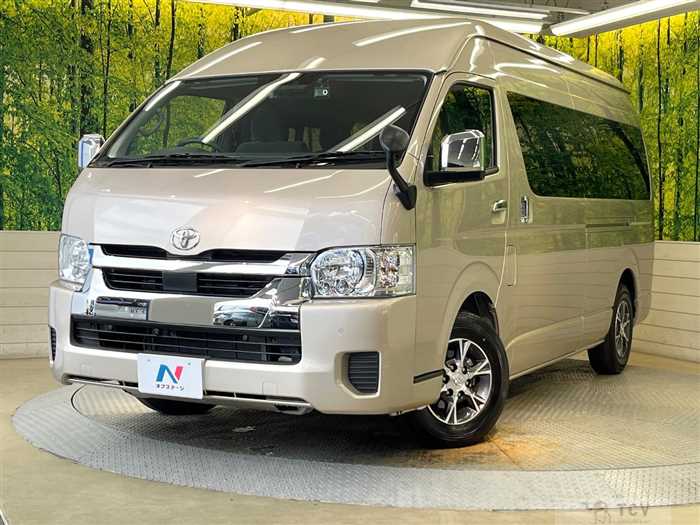 2025 Toyota Hiace Wagon