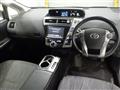 2016 Toyota PRIUS α