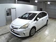 2014 Toyota PRIUS α