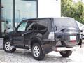2015 Mitsubishi Pajero