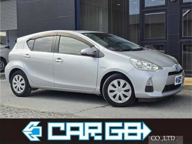 2013 Toyota AQUA