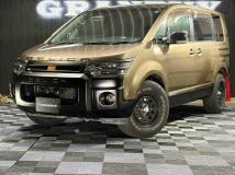 2011 Mitsubishi Delica D5