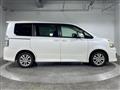 2010 Toyota Voxy