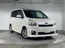 2010 Toyota Voxy