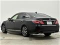2019 Toyota Crown Hybrid