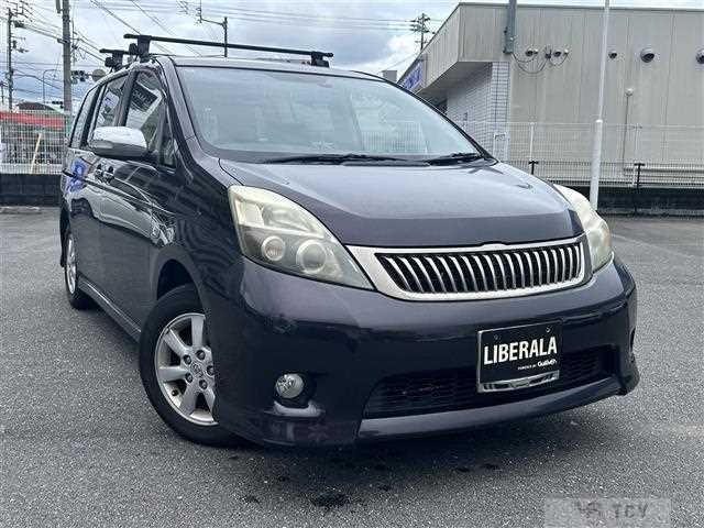 2012 Toyota Isis