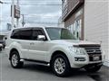 2015 Mitsubishi Pajero