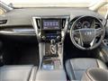 2016 Toyota Vellfire
