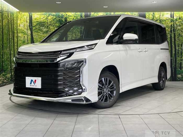 2022 Toyota Voxy
