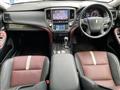 2015 Toyota Crown Hybrid