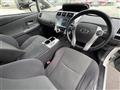 2013 Toyota PRIUS α