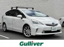 2013 Toyota PRIUS α