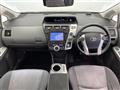 2013 Toyota PRIUS α