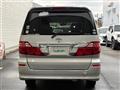 2005 Toyota Alphard V