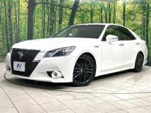 2013 Toyota Crown Hybrid