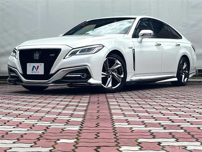 2018 Toyota Crown Hybrid