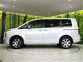 2024 Mitsubishi Delica D5