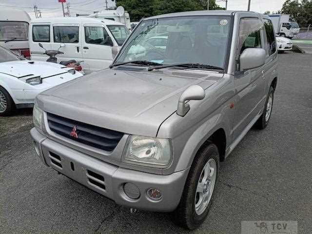 2000 Mitsubishi Pajero Mini